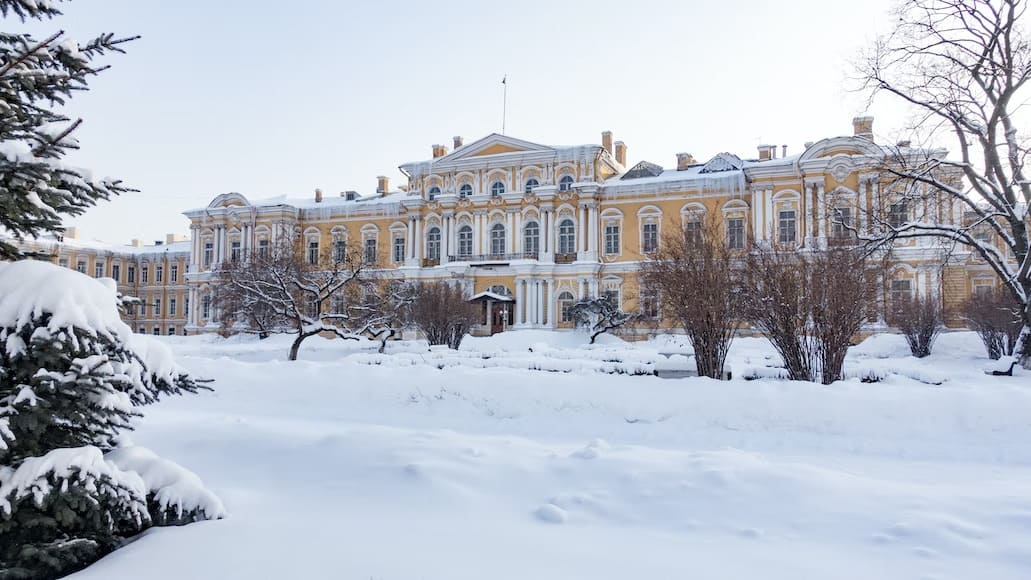 Отдых в Санкт-Петербурге в январе