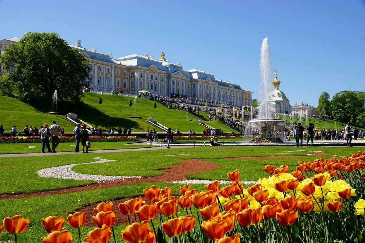 Отдых в Санкт-Петербурге в мае