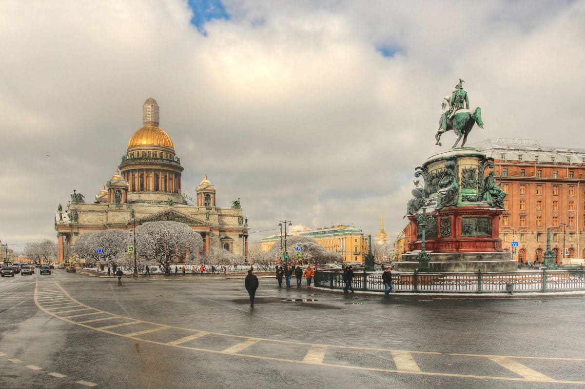 Отдых в Санкт-Петербурге в марте